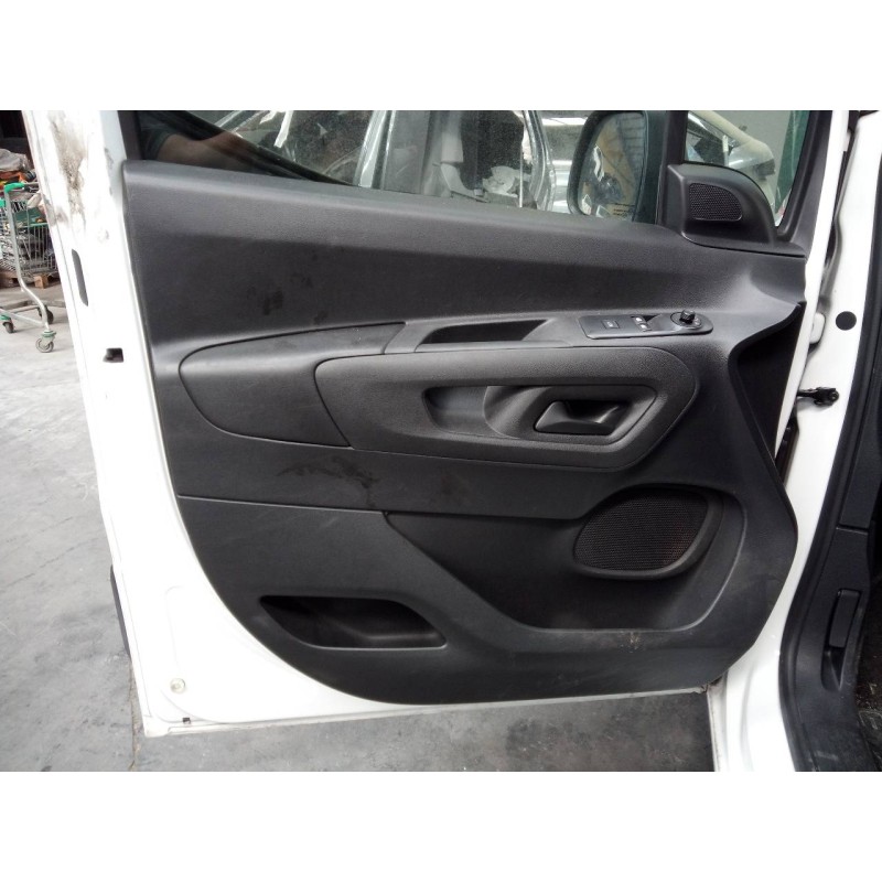 Recambio de guarnecido puerta delantera izquierda para toyota proace city referencia OEM IAM   