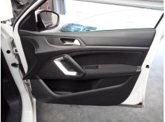 GUARNECIDO PUERTA DELANTERA DERECHA 