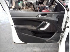 GUARNECIDO PUERTA DELANTERA IZQUIERDA 