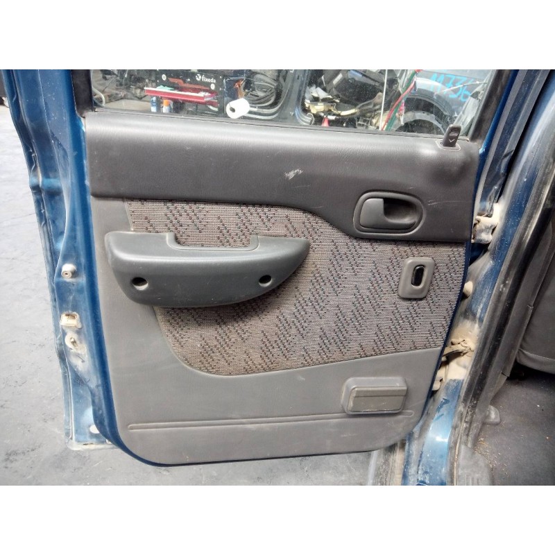 Recambio de guarnecido puerta trasera izquierda para ford ranger (er) cabina doble royal 4x4 referencia OEM IAM   