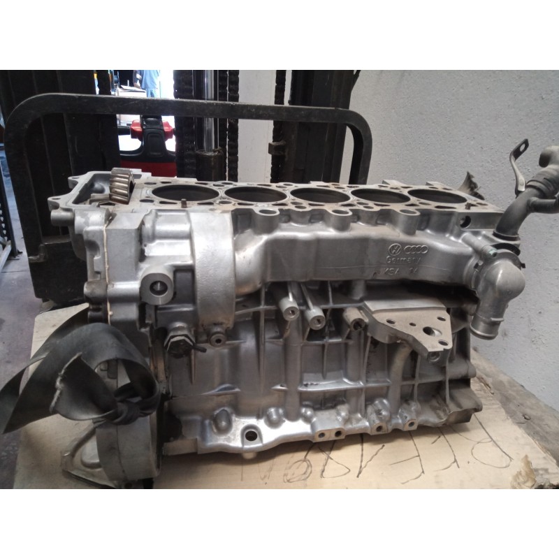 Recambio de despiece motor para volkswagen touareg (7la) referencia OEM IAM BAC DESPIECE M1-B4-170