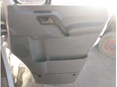 GUARNECIDO PUERTA DELANTERA DERECHA 