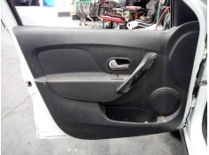 GUARNECIDO PUERTA DELANTERA IZQUIERDA 