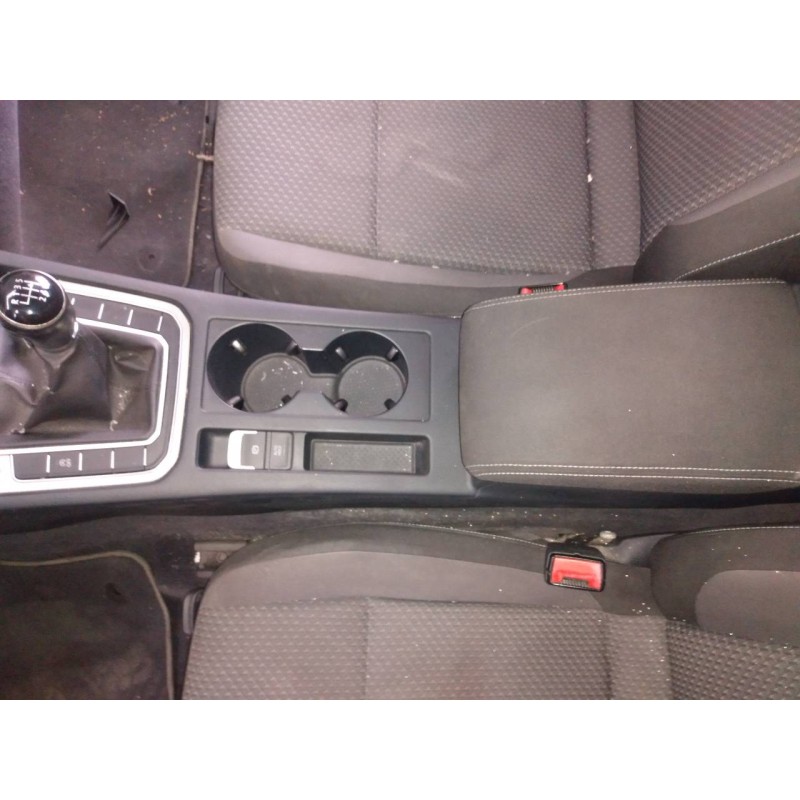 Recambio de consola central para volkswagen passat lim. (3g2) advance bmt referencia OEM IAM   