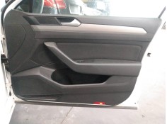 GUARNECIDO PUERTA DELANTERA DERECHA 