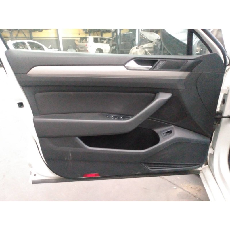 Recambio de guarnecido puerta delantera izquierda para volkswagen passat lim. (3g2) advance bmt referencia OEM IAM   