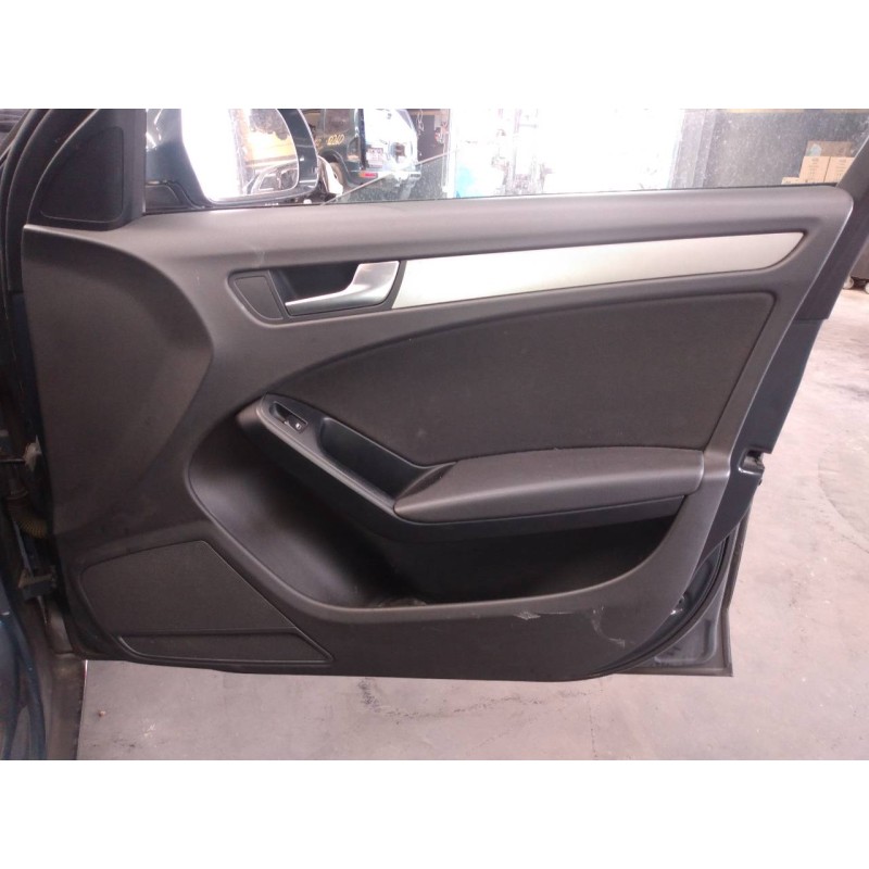 Recambio de guarnecido puerta delantera derecha para audi a4 ber. (b8) básico referencia OEM IAM   