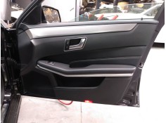 GUARNECIDO PUERTA DELANTERA DERECHA 