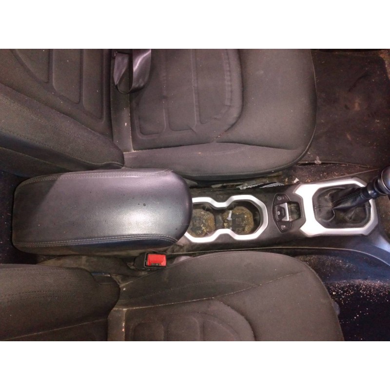 Recambio de consola central para jeep renegade night eagle 4x2 referencia OEM IAM   