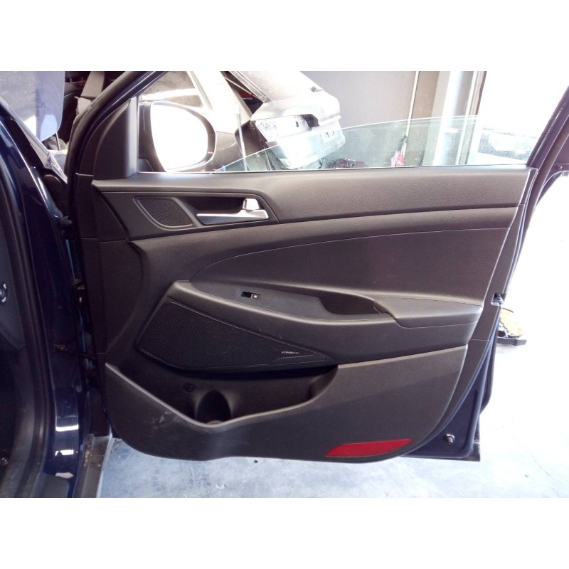 Recambio de guarnecido puerta delantera derecha para hyundai tucson style 2wd referencia OEM IAM   