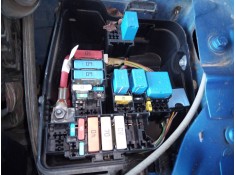 CAJA RELES / FUSIBLES 