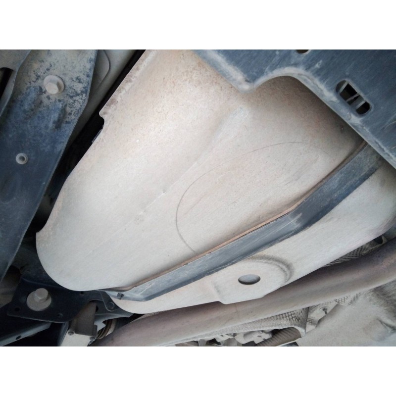 Recambio de deposito combustible para land rover discovery sport se referencia OEM IAM   