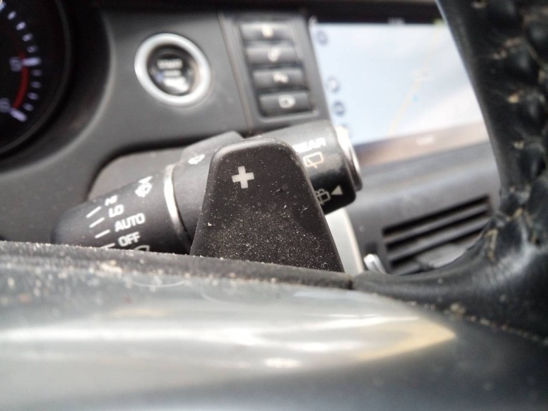 Recambio de volante para land rover discovery sport se referencia OEM IAM   