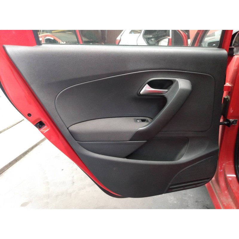 Recambio de guarnecido puerta trasera izquierda para volkswagen polo (6r1) sport by r-line referencia OEM IAM   