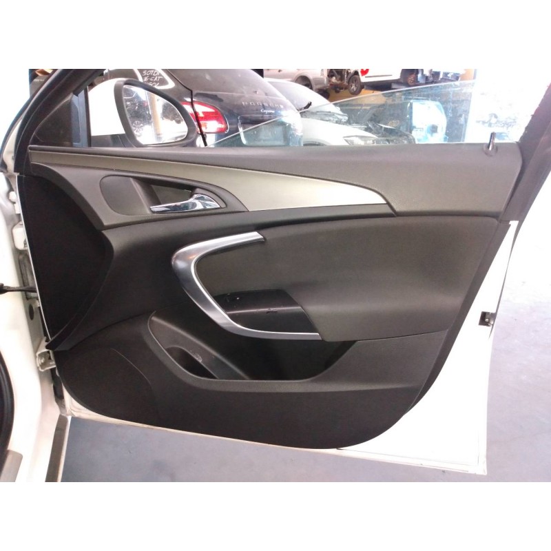 Recambio de guarnecido puerta delantera derecha para opel insignia berlina cosmo referencia OEM IAM   