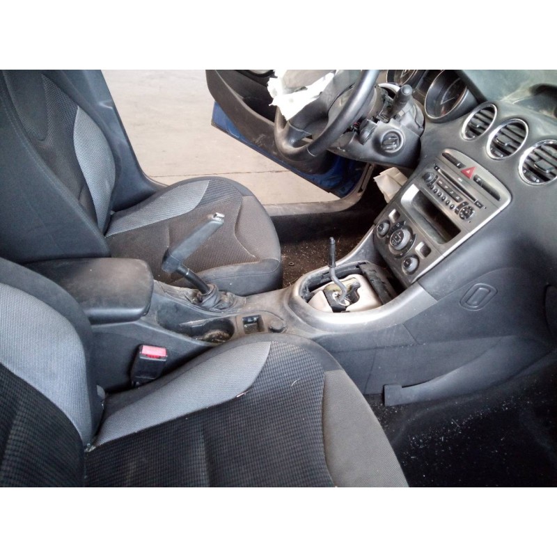 Recambio de consola central para peugeot 308 confort referencia OEM IAM   