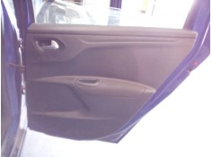 GUARNECIDO PUERTA TRASERA DERECHA 