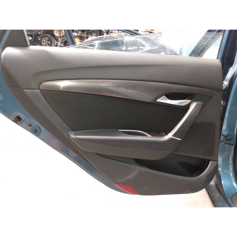 Recambio de guarnecido puerta trasera izquierda para hyundai i40 tecno blue referencia OEM IAM   