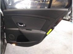 GUARNECIDO PUERTA TRASERA DERECHA 