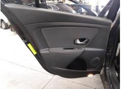 GUARNECIDO PUERTA TRASERA IZQUIERDA 