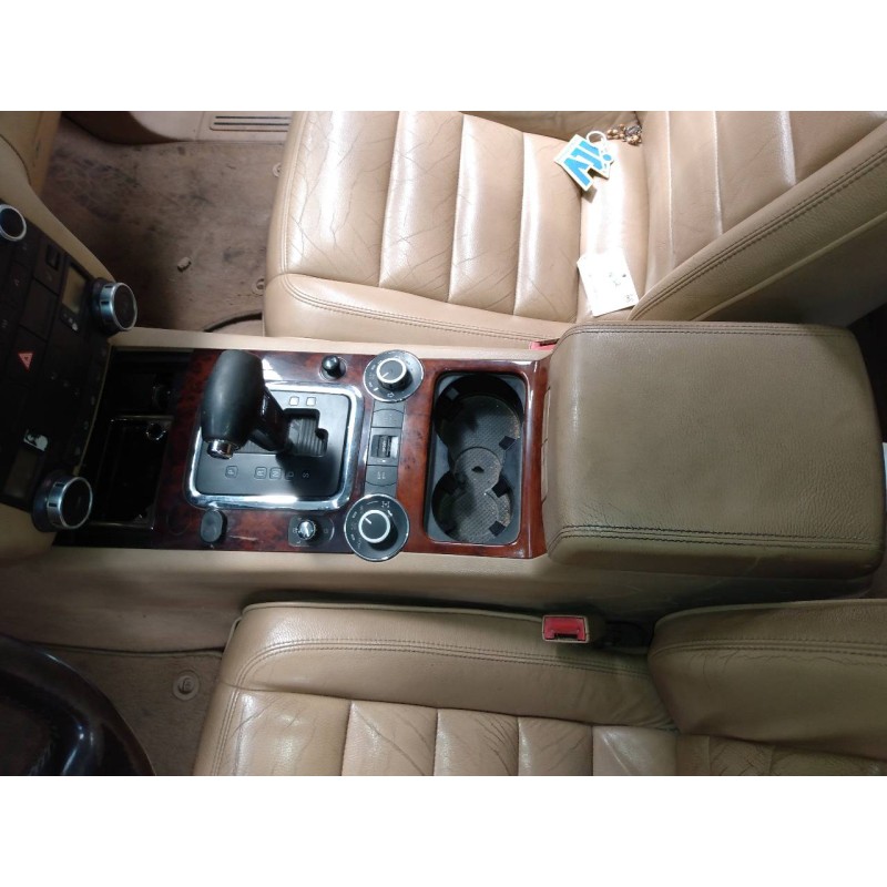 Recambio de consola central para volkswagen touareg (7la) tdi r5 referencia OEM IAM   