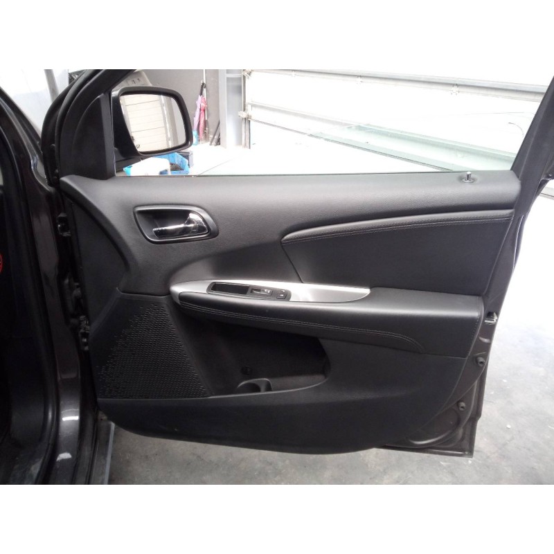 Recambio de guarnecido puerta delantera derecha para fiat freemont (345) lounge referencia OEM IAM   