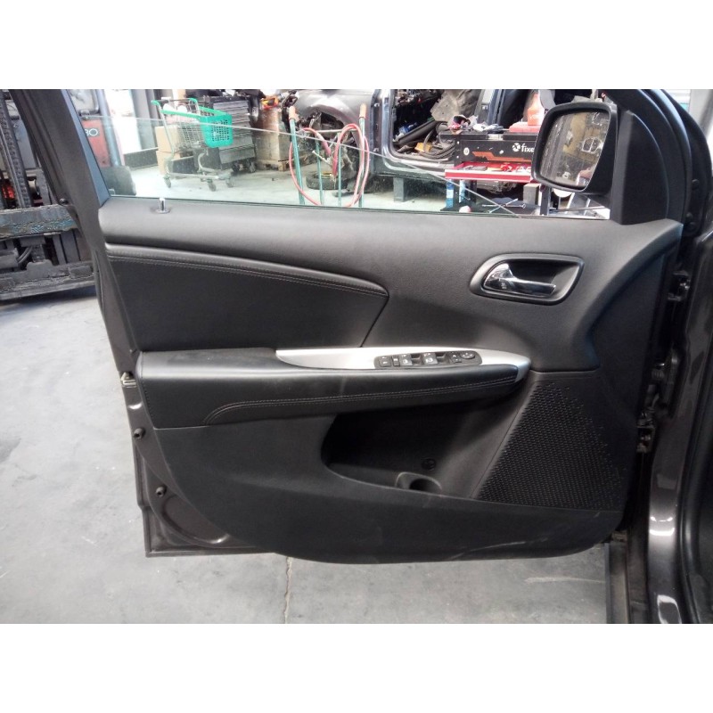 Recambio de guarnecido puerta delantera izquierda para fiat freemont (345) lounge referencia OEM IAM   