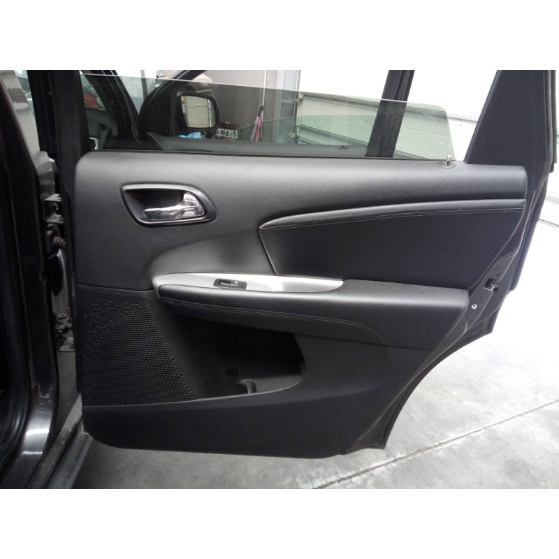 Recambio de guarnecido puerta trasera derecha para fiat freemont (345) lounge referencia OEM IAM   