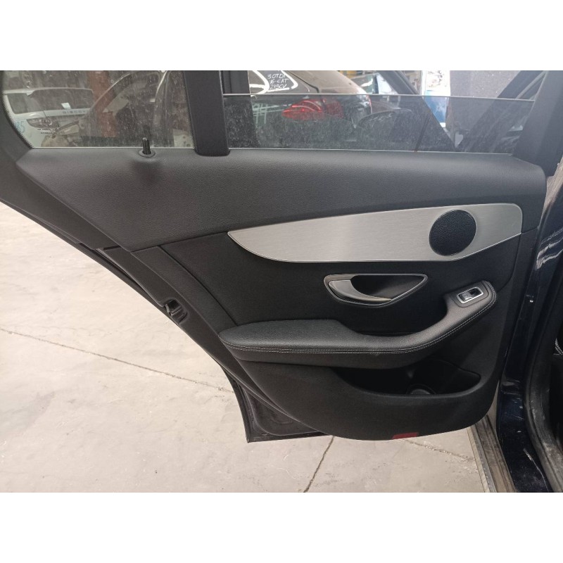 Recambio de guarnecido puerta trasera izquierda para mercedes clase c (w205) familiar c 250 t bluetec / d (205.208) referencia O
