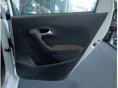 GUARNECIDO PUERTA TRASERA DERECHA 