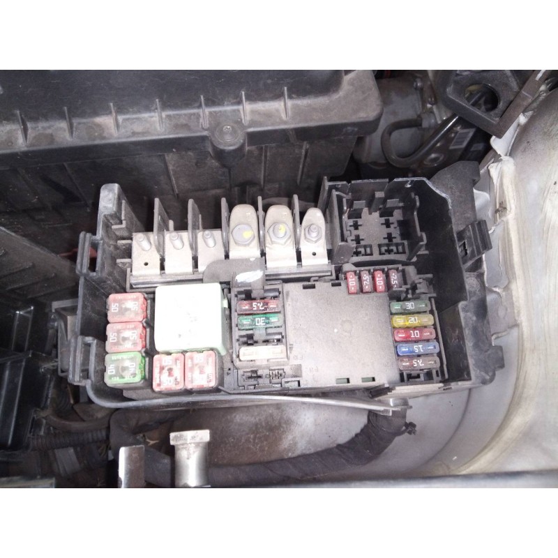 Recambio de caja reles / fusibles para seat toledo (kg3) reference referencia OEM IAM   