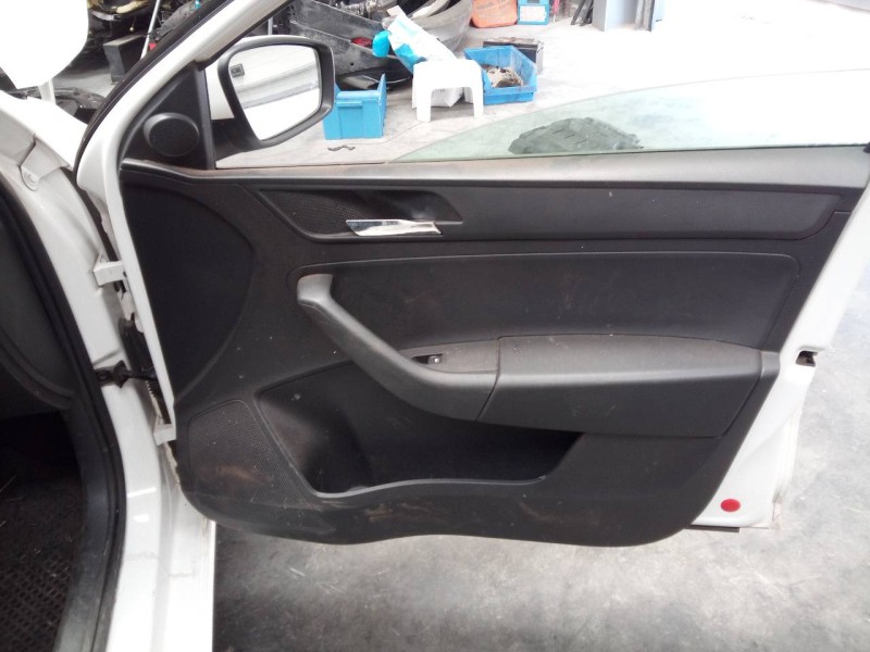 Recambio de guarnecido puerta delantera derecha para seat toledo (kg3) reference referencia OEM IAM   