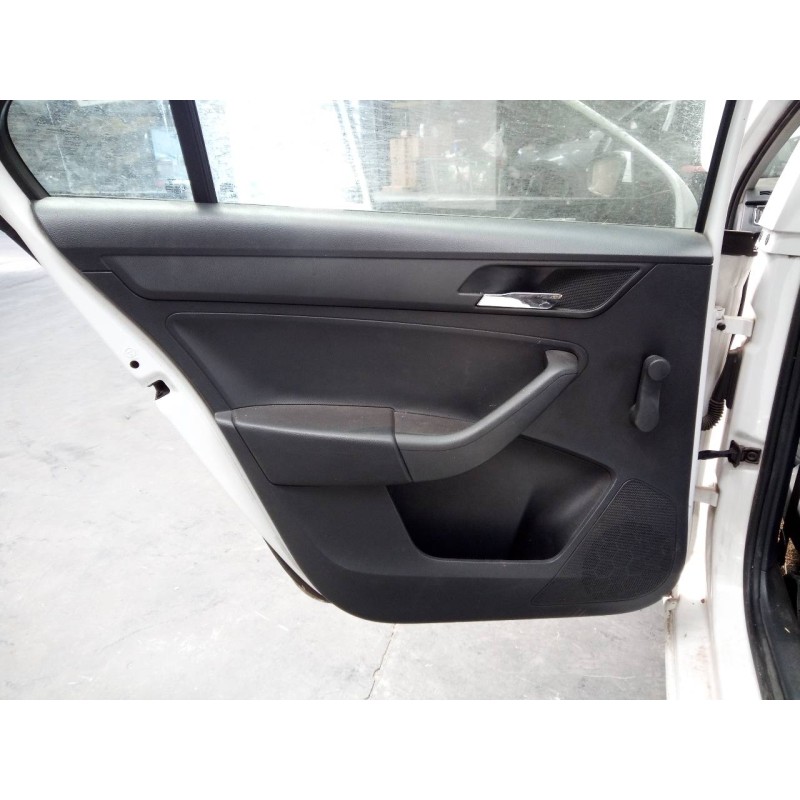 Recambio de guarnecido puerta trasera izquierda para seat toledo (kg3) reference referencia OEM IAM   