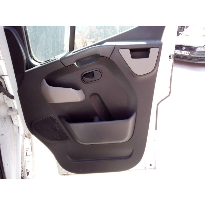 Recambio de guarnecido puerta delantera derecha para renault master kasten l1h2 hka 3,3t referencia OEM IAM   