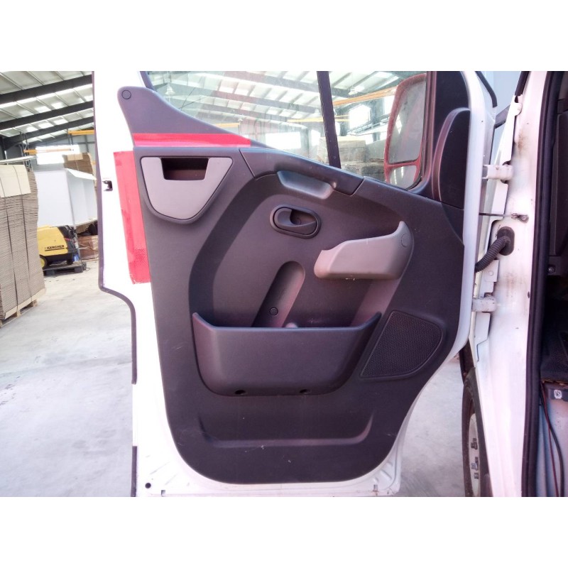 Recambio de guarnecido puerta delantera izquierda para renault master kasten l1h2 hka 3,3t referencia OEM IAM   