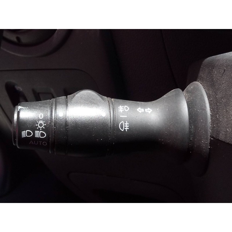 Recambio de mando intermitentes para renault master kasten l1h2 hka 3,3t referencia OEM IAM   