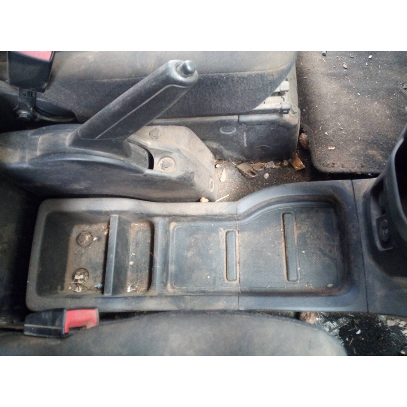 Recambio de consola central para nissan nv 200 (m20) kasten comfort referencia OEM IAM   