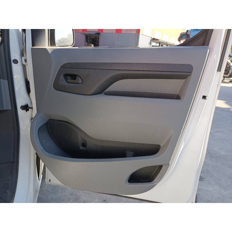 Recambio de guarnecido puerta delantera derecha para peugeot expert furgón pro standard referencia OEM IAM   