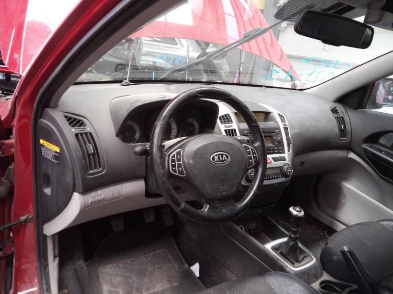 Recambio de salpicadero para kia cee´d active referencia OEM IAM   