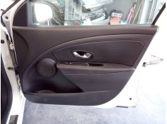 Recambio de guarnecido puerta delantera derecha para renault megane iii berlina 5 p limited referencia OEM IAM   