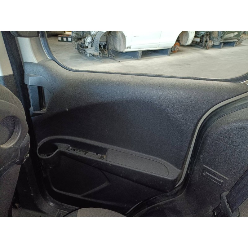 Recambio de guarnecido puerta trasera derecha para ford tourneo courier (c4a) titanium referencia OEM IAM   