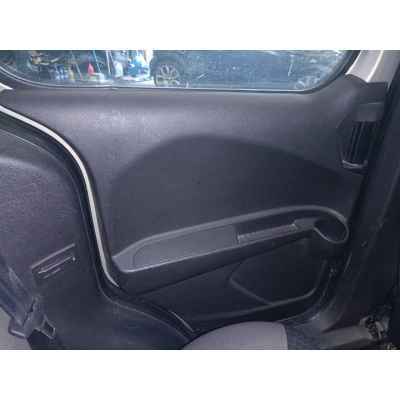 Recambio de guarnecido puerta trasera izquierda para ford tourneo courier (c4a) titanium referencia OEM IAM   