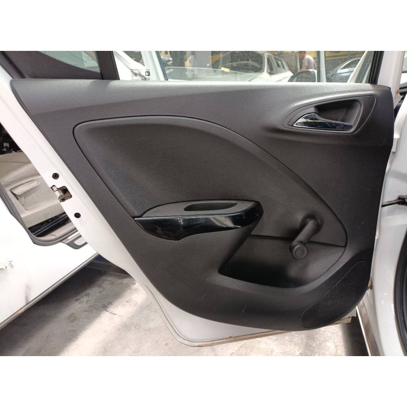 Recambio de guarnecido puerta trasera izquierda para opel corsa e selective referencia OEM IAM   