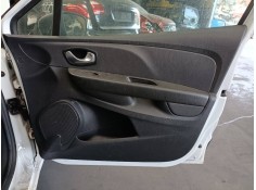 Recambio de guarnecido puerta delantera derecha para renault clio iv authentique referencia OEM IAM   