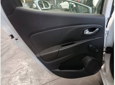 Recambio de guarnecido puerta trasera izquierda para renault clio iv authentique referencia OEM IAM   