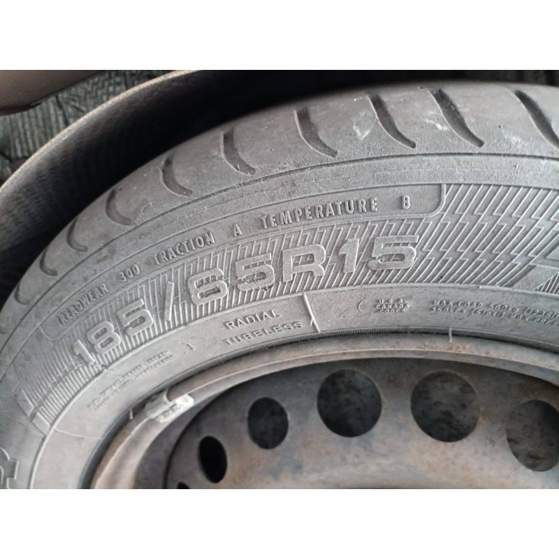 Recambio de neumatico repuesto para renault clio iv authentique referencia OEM IAM 185/65/15  