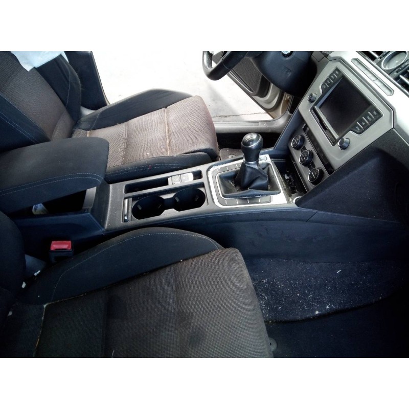 Recambio de consola central para volkswagen passat variant (3g5) advance bmt referencia OEM IAM   