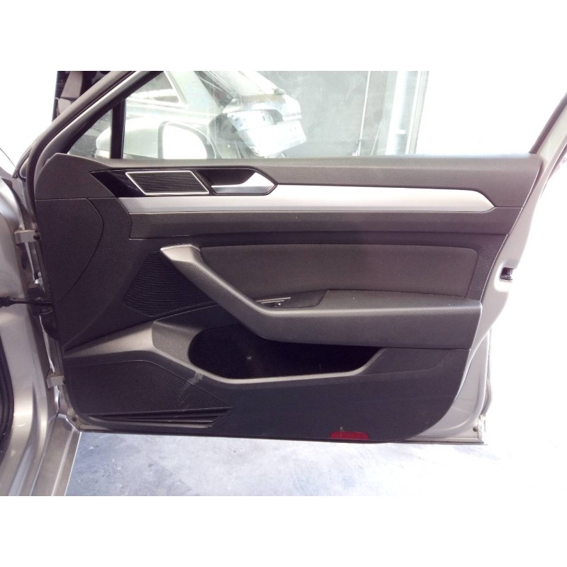 Recambio de guarnecido puerta delantera derecha para volkswagen passat variant (3g5) advance bmt referencia OEM IAM   