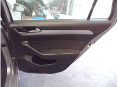 Recambio de guarnecido puerta trasera derecha para volkswagen passat variant (3g5) advance bmt referencia OEM IAM   