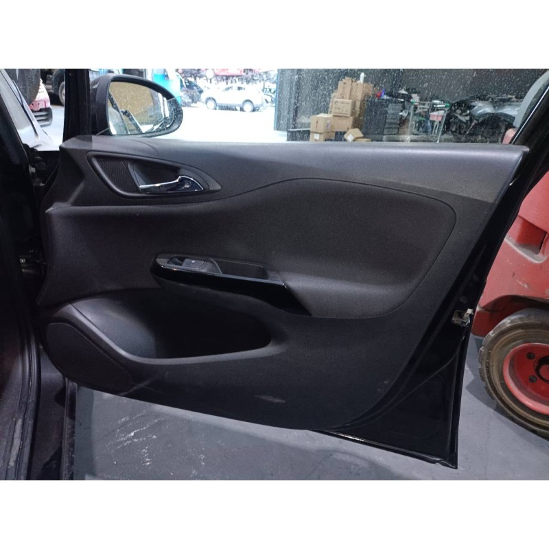 Recambio de guarnecido puerta delantera derecha para opel corsa e selective referencia OEM IAM   